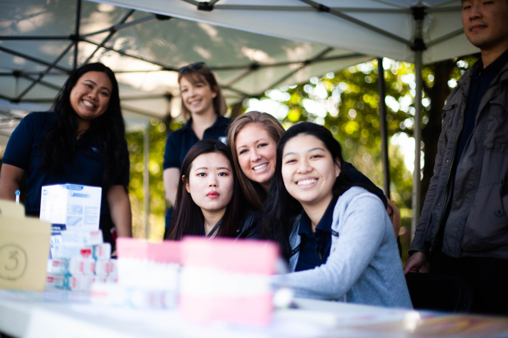 project blue hands-kuppa foundation-alenka mali-vancouver charities-vancouver east side-alenka mali photography-give thanks day