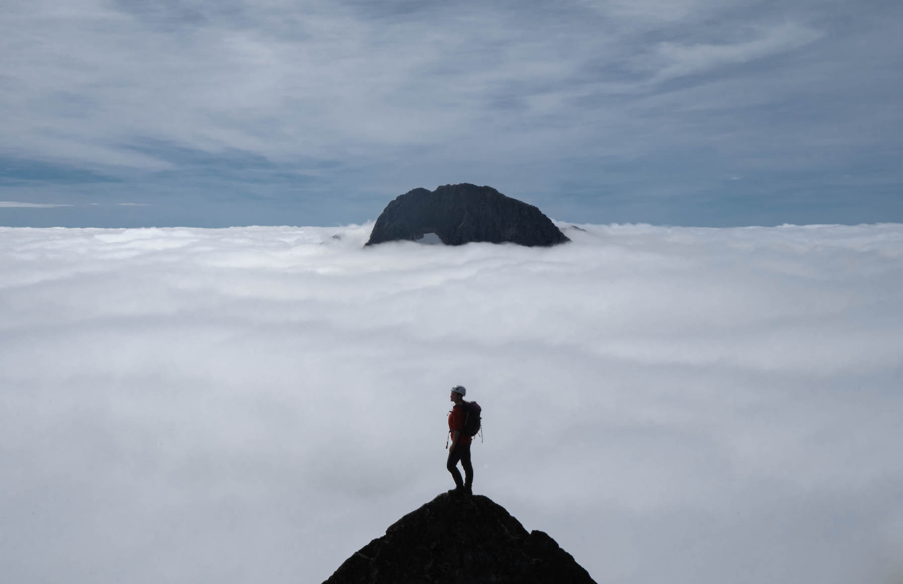 coastal scrambles_Alpha mountain_Tantalus - alenka mali photography - squamish- lake lovelywater